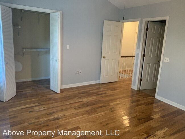 Foto del edificio - 2 br, 2.5 bath House - 401 Royal Oak Dr
