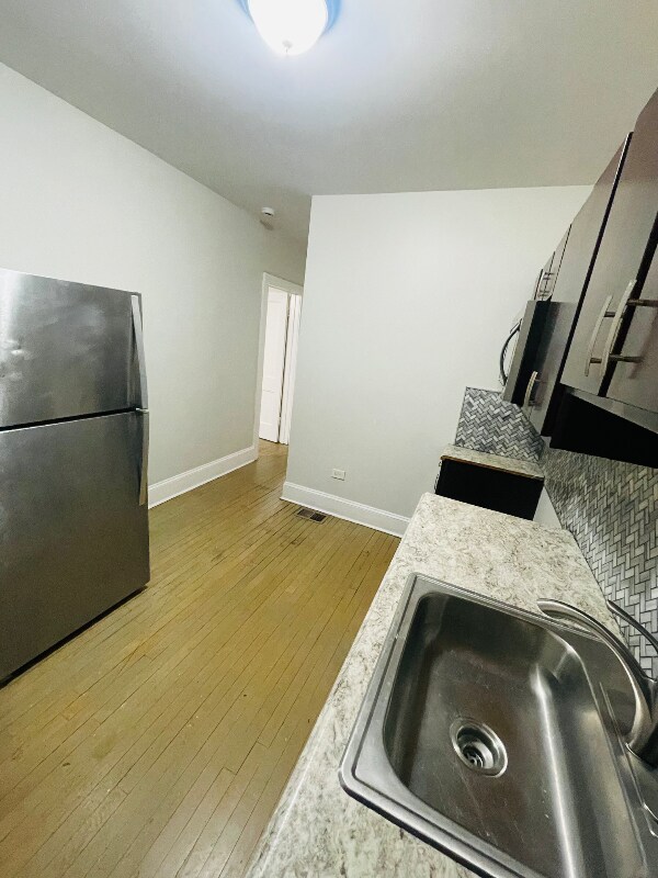 Foto del edificio - 11327 S King Dr