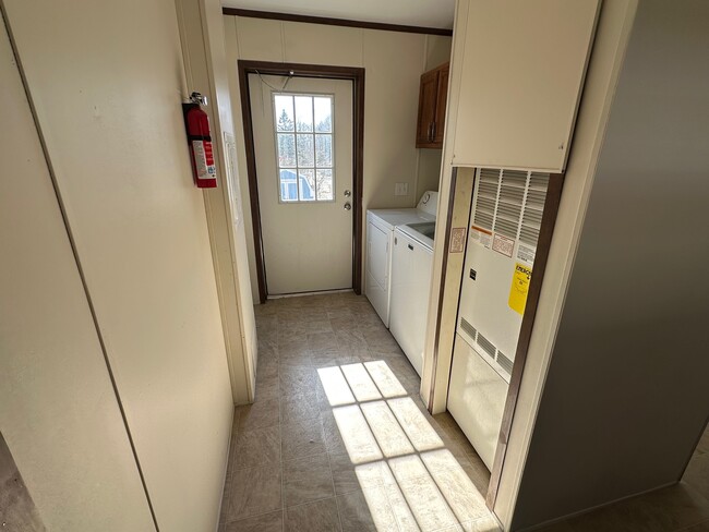 Building Photo - 104 Bejac Cir Dr