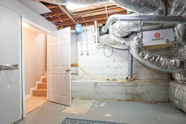 Foto del edificio - 225 Willow Lake Ln