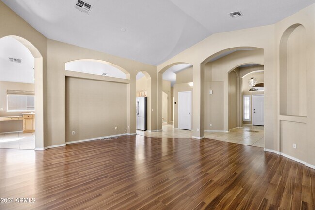 Foto del edificio - 16813 S 41st Way