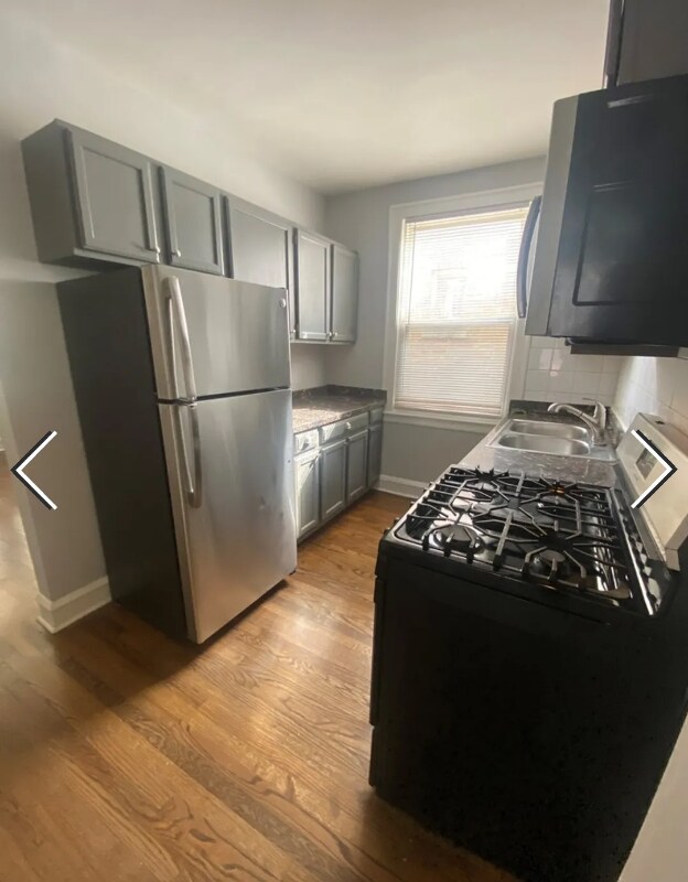 Foto del edificio - 3145 N Keating Ave