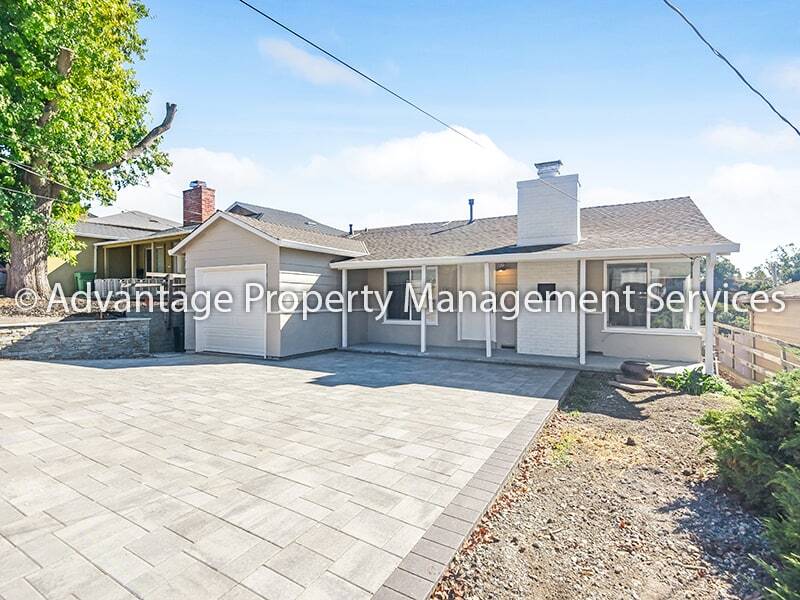 Charming 3 bed/2 bath 1,278 sq ft Just Abo... House for Rent in