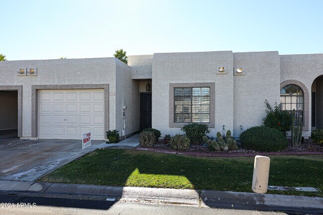 Building Photo - 9319 W Rockwood Dr