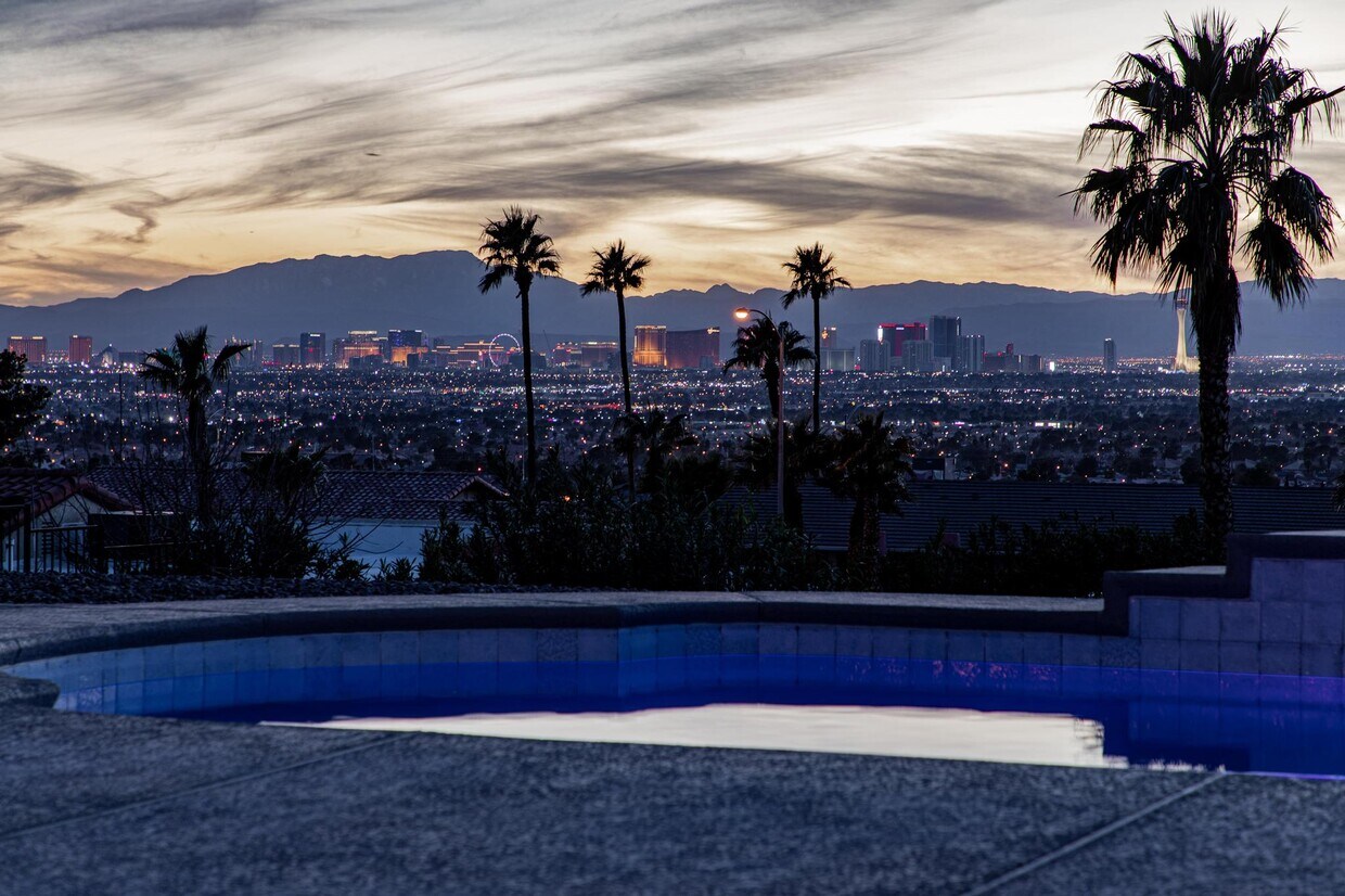 Foto principal - 1109 Morning Sun Way
