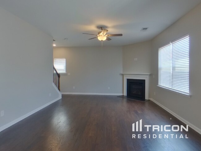Building Photo - 807 Longhorn Drive Piedmont SC