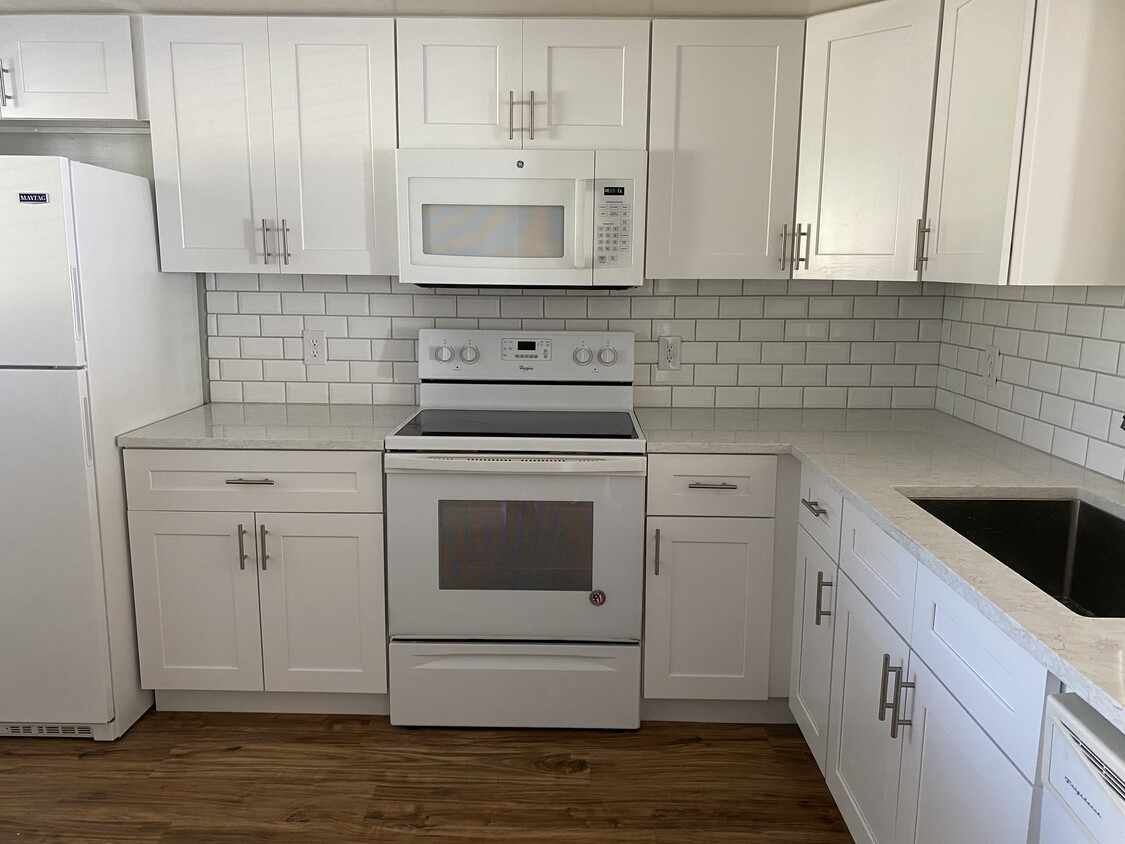 Updated Kitchen - 6850 N Cocoa Blvd