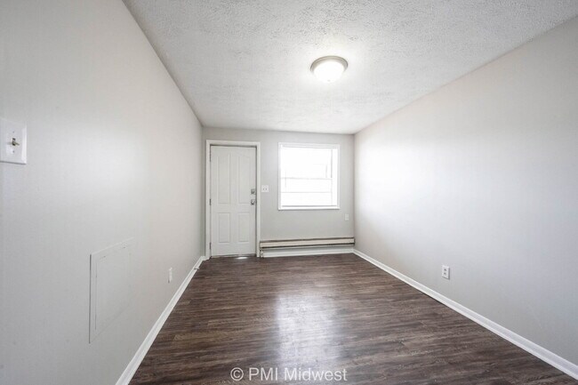 Foto del edificio - "Cozy 600 sq ft Studio Oasis in Avon – Your Perfect Minimalist Retreat!"