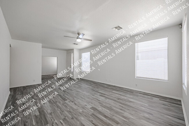 Building Photo - 263 N Kimberlee Way