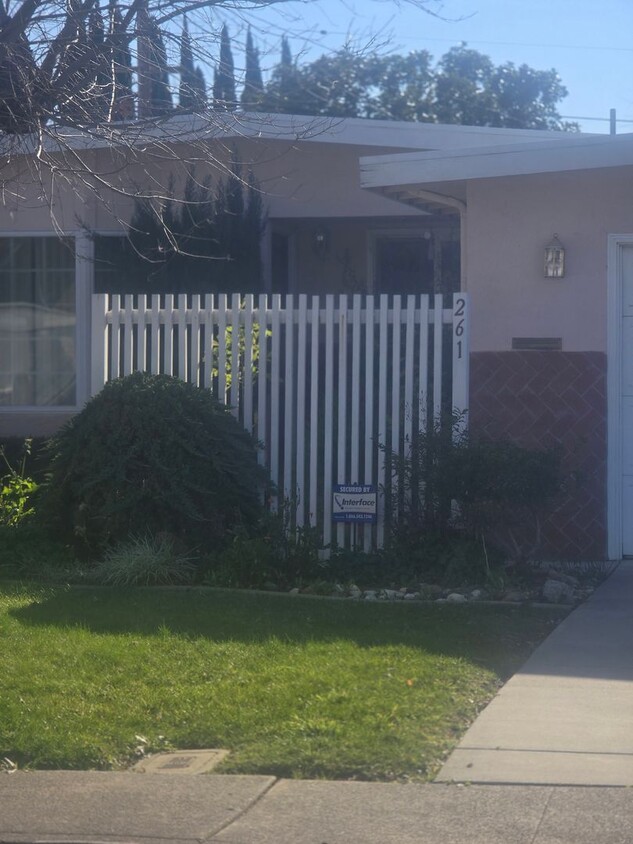 Primary Photo - Wow! Single Story Vacaville Gem Now Availa...