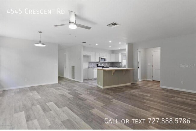 Foto del edificio - 4545 Crescent Rd