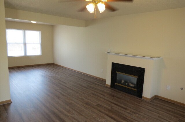 Foto del edificio - 4032 Grayson Dr
