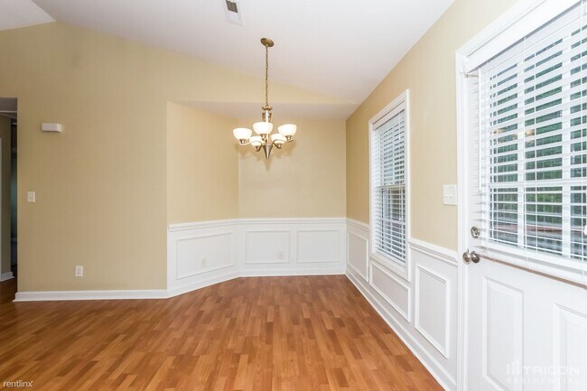 Building Photo - 1054 Gerry Court
