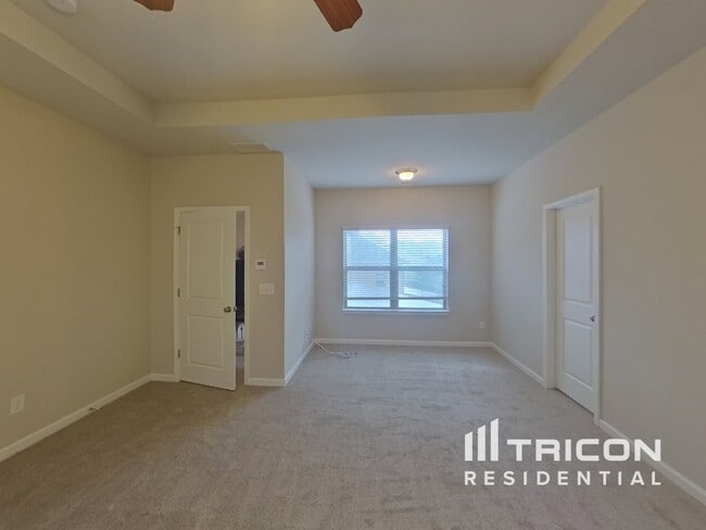 Building Photo - 2140 Dodson Woods Dr