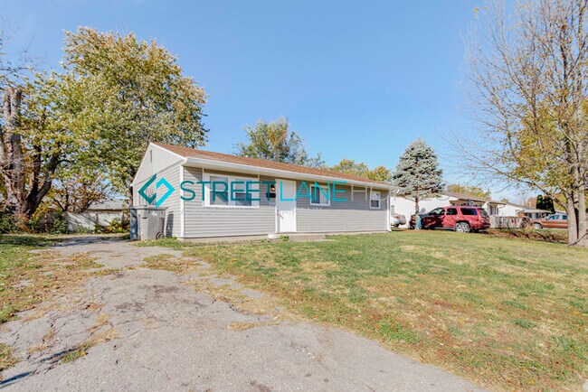 Building Photo - 2720 S Walcott St