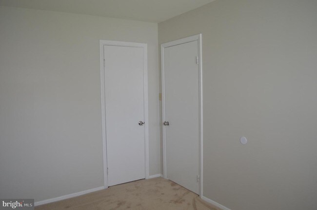 Building Photo - 1550 Renate Dr