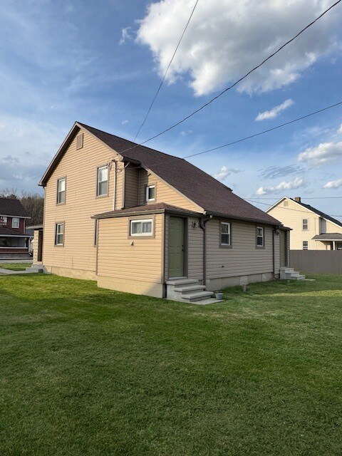 Foto del edificio - 1120 Manor Ave