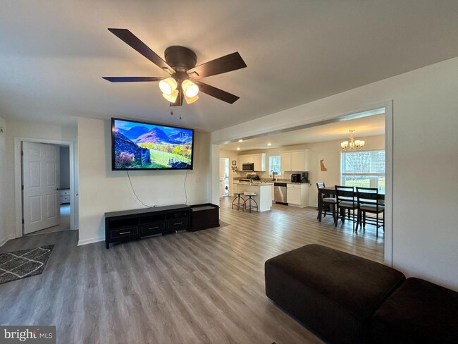 Building Photo - 4 Senator Ave