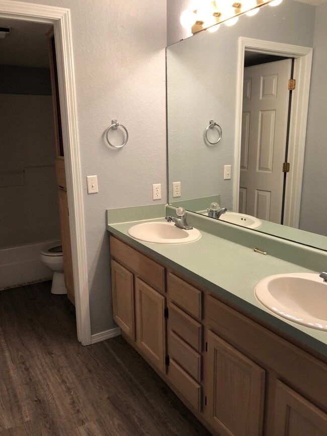 Building Photo - WALK-IN / WALK-OUT ground level condo at Fall Creek Resort