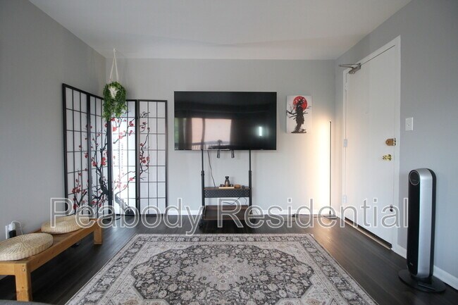 Foto del edificio - 7528 Savannah St