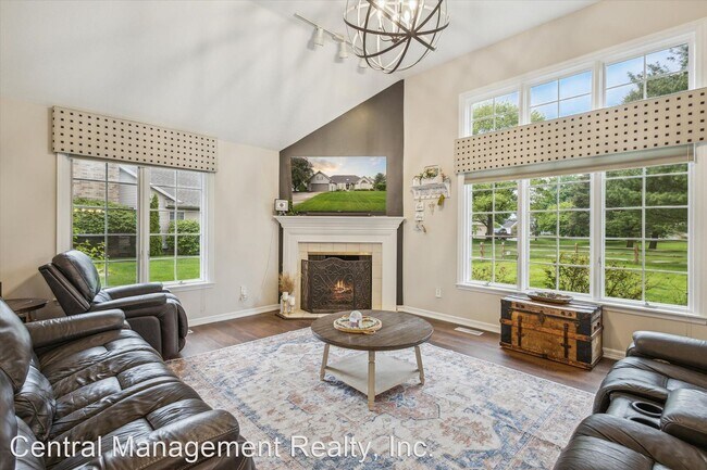 Building Photo - 3 br, 4 bath House - 15437 Bryanton Court