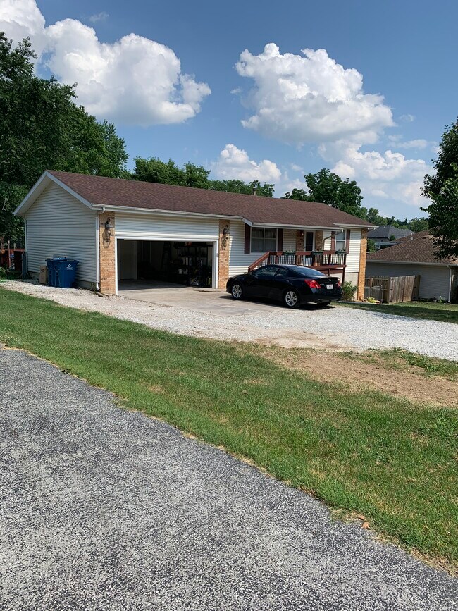 5834 S Iris Ln Battlefield MO 65619 House For Rent In Battlefield 5834-s-iris-ln-battlefield-mo-65619-house-for-rent-in-battlefield
