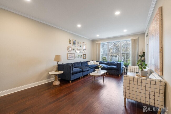 Foto del edificio - 2 Spinnaker Dr