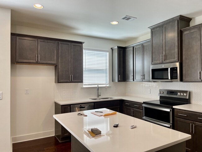 Foto del edificio - 175 N Auburn Landing Pl