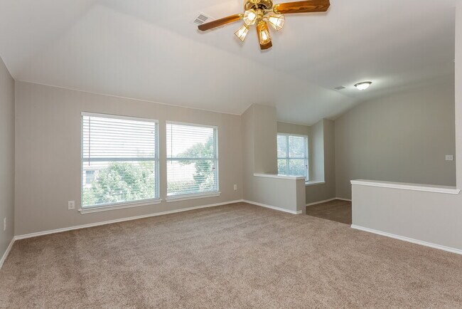Foto del edificio - 2117 Rustic Ridge Dr