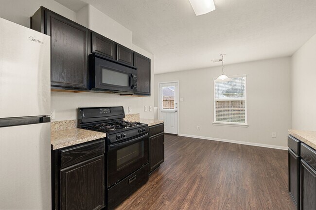 Building Photo - 21415 Partha Way