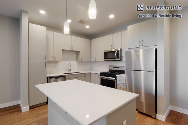 Building Photo - 155 Lenox St