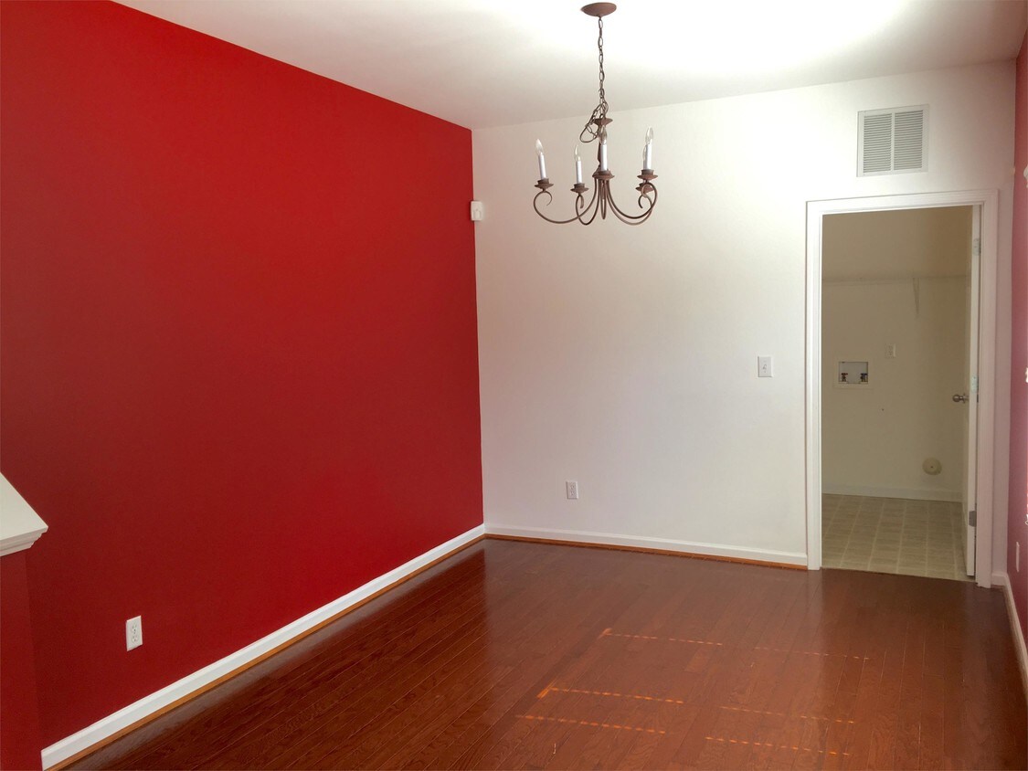 Building Photo - 2158 Lauren Woods Dr