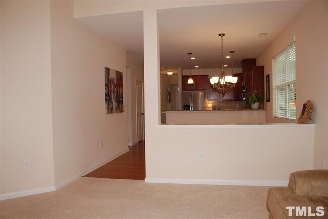 Building Photo - 625 Briarcliff St