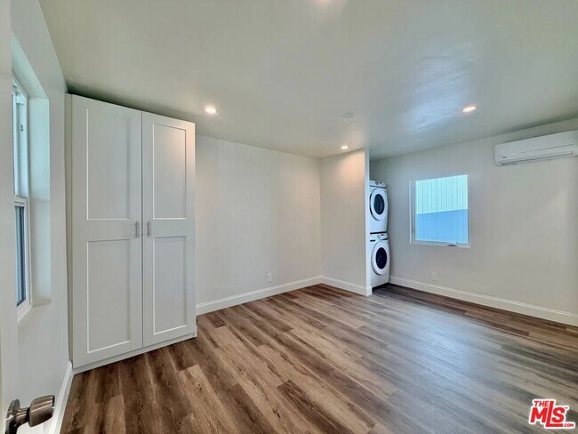 Foto del edificio - 501 S Gaylord Dr