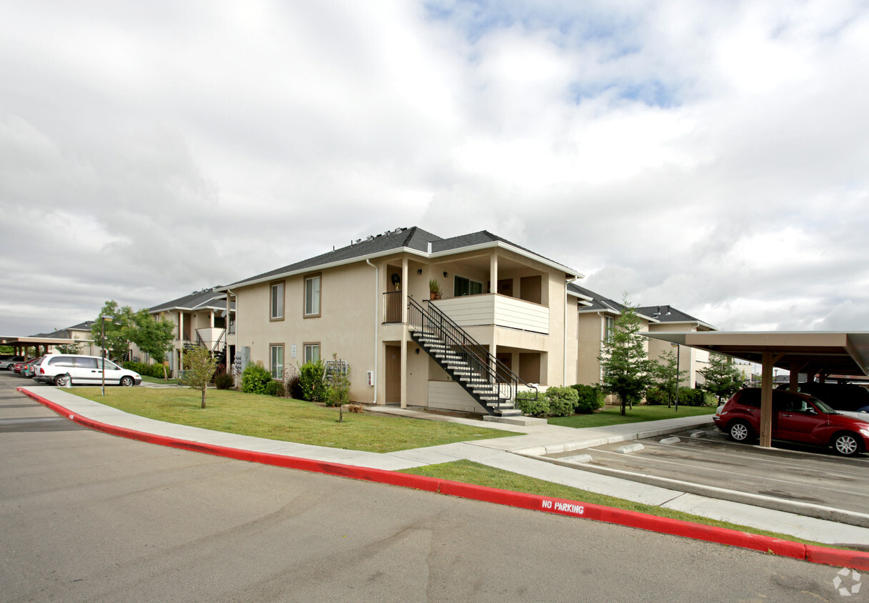 Primary Photo - Quail Run Apartments