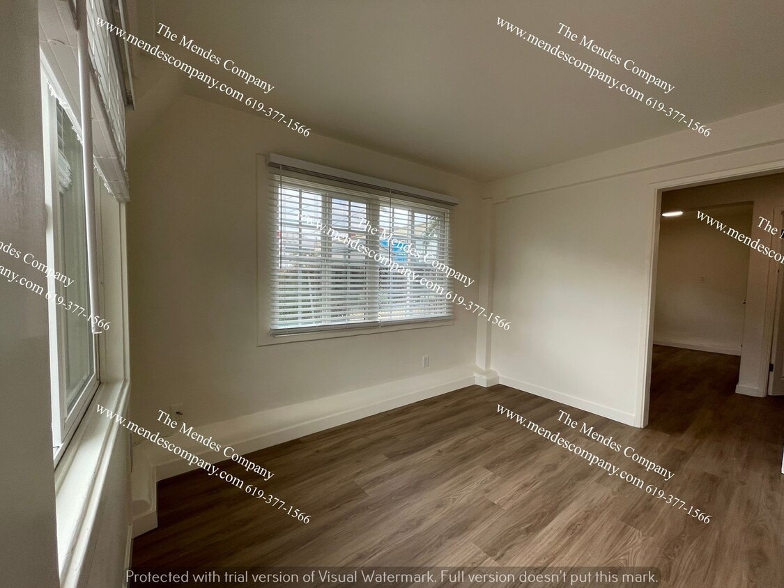 Primary Photo - 929 1/2 Hoover Avenue-