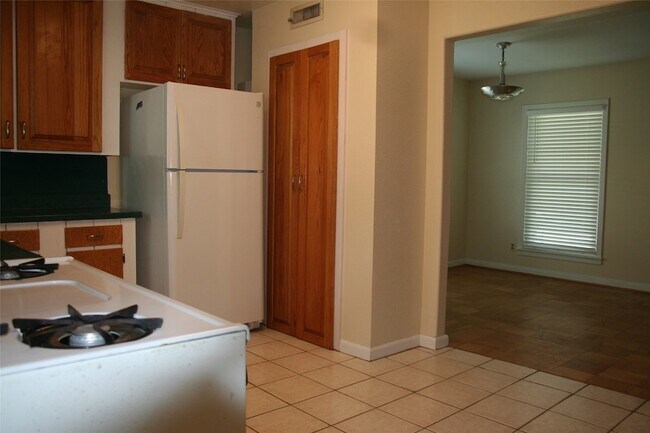 Foto del edificio - 7518 El Rancho St