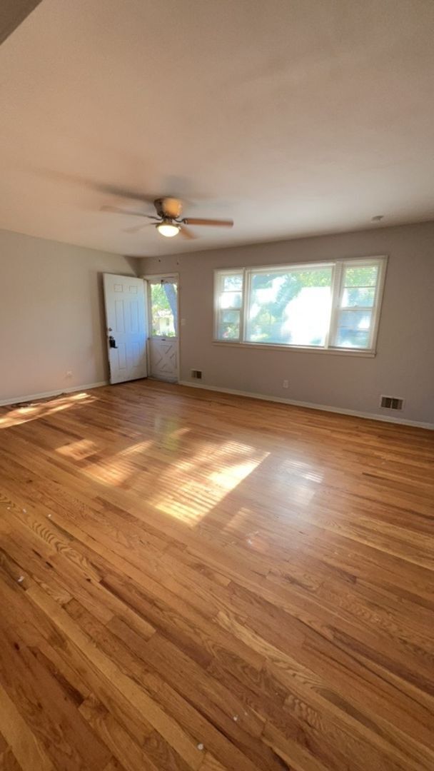 Foto del edificio - 1630 N McCoy Street Independence, MO 64050