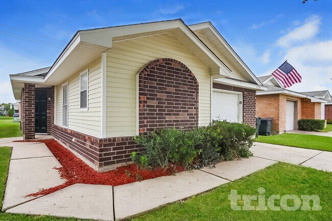 Building Photo - 3238 Kelling St