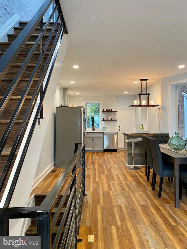 Building Photo - 629 S Yewdall St