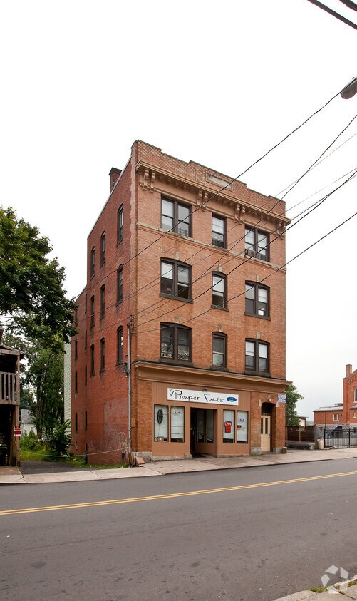 Building Photo - 123-125 North St