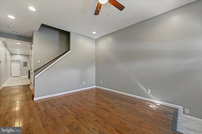 Building Photo - 2468 Greenmount Ave