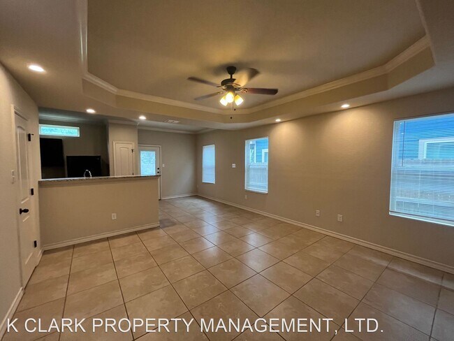 Foto del edificio - 3 br, 2.5 bath House - 6642 MIA WAY #101