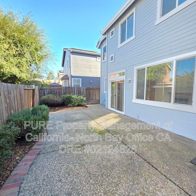 Building Photo - 1141 River Pine Cir