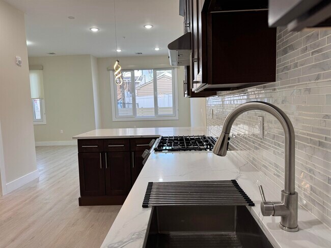 Foto del edificio - 527 Union Ave