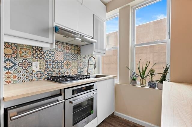 Foto del edificio - 734 Adams St