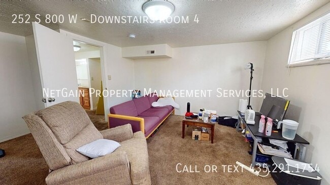 Building Photo - 252 S 800 W