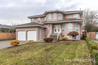 Building Photo - 32105 Elkford Dr