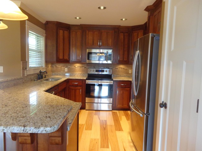 Building Photo - 107 Squirrel Hollow Dr
