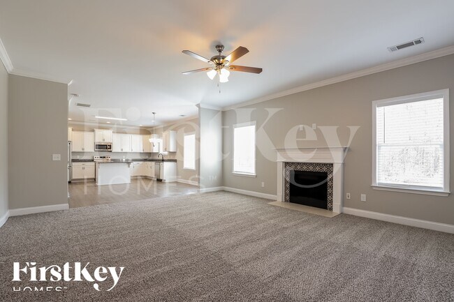 Foto del edificio - 5730 Grant Station Dr